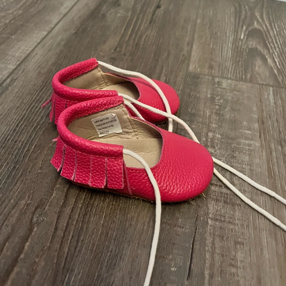 Monkey Feet-pink leather moccasins